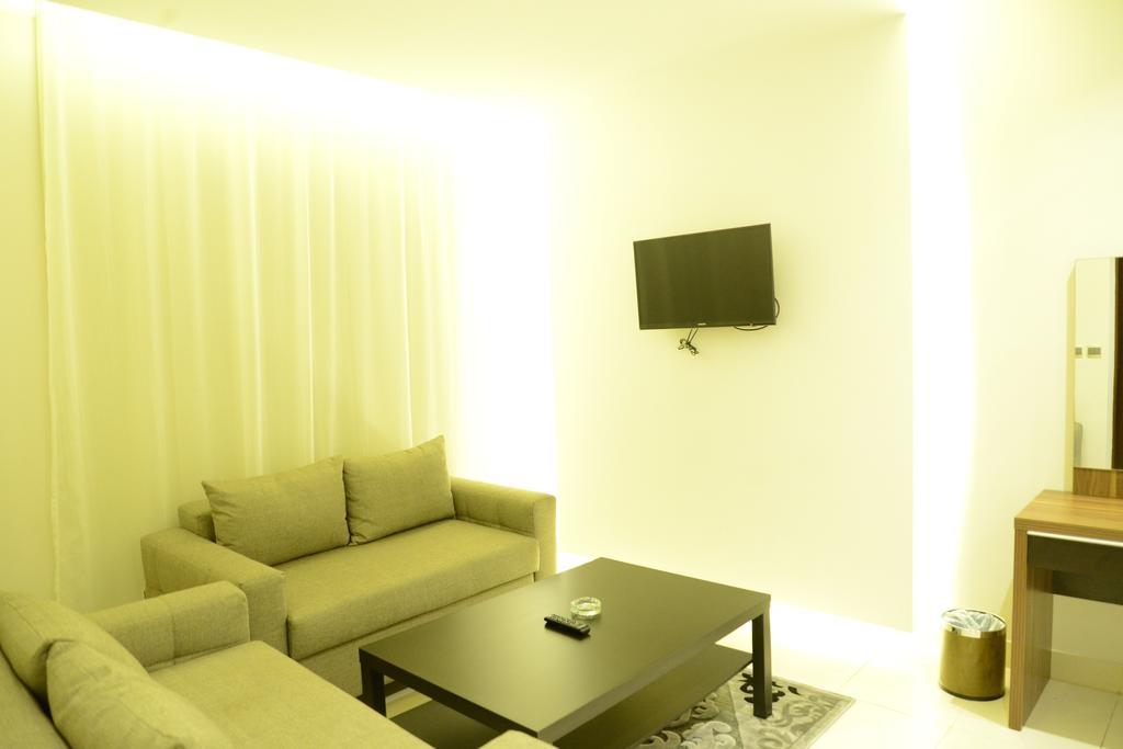 Silver City 2 Business Hotel Apartments Jeddah Bagian luar foto